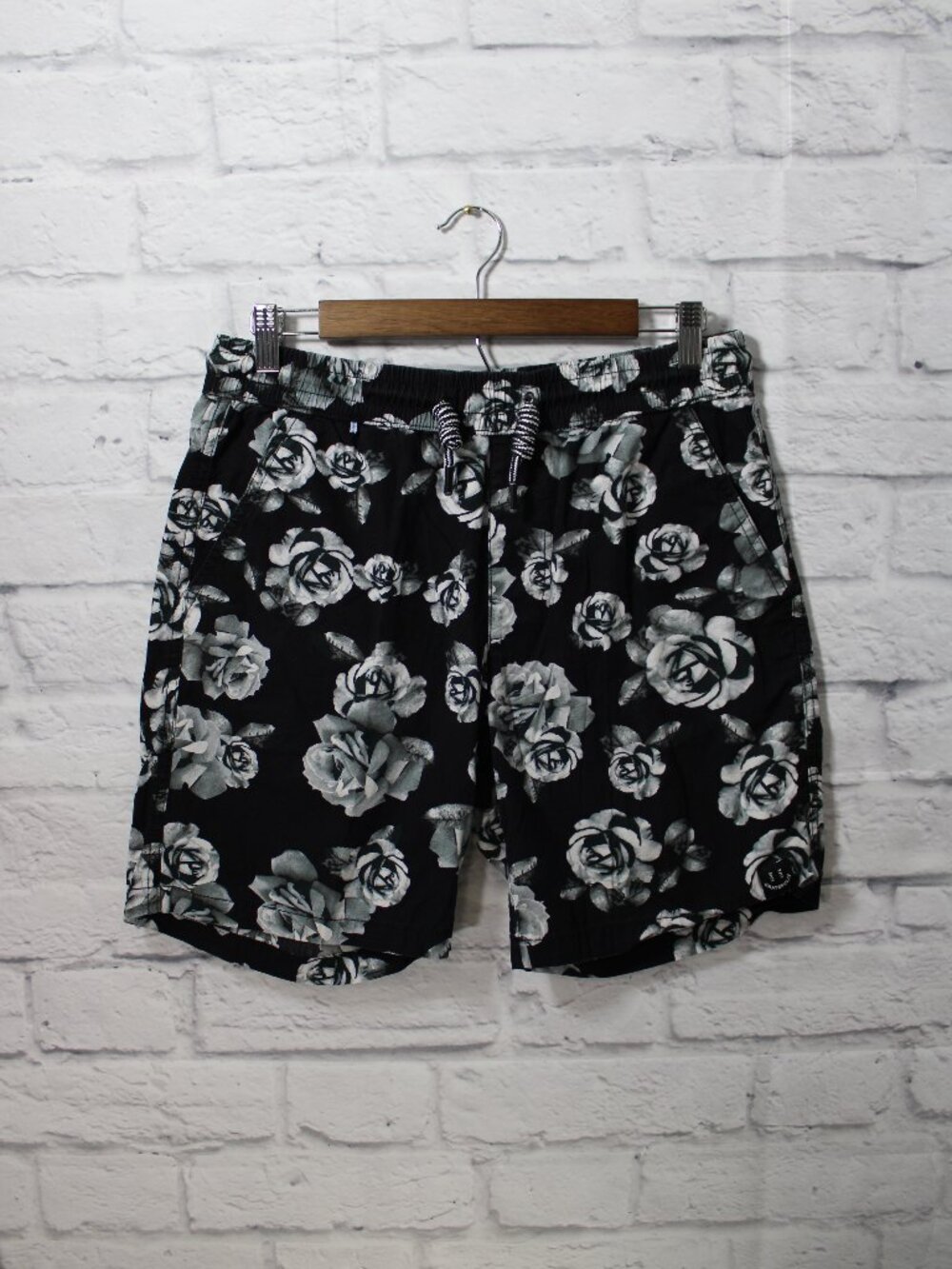 Denim & Flower Riscky Singh Men's Medium Black White Floral Casual Shorts